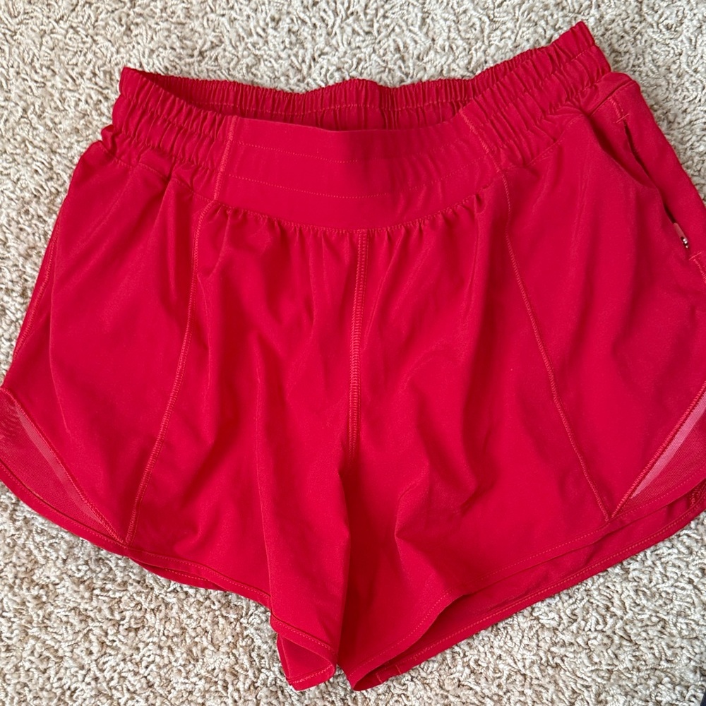 Lululemon Hotty Hot, High Rise 4” Shorts, size 6 Tall